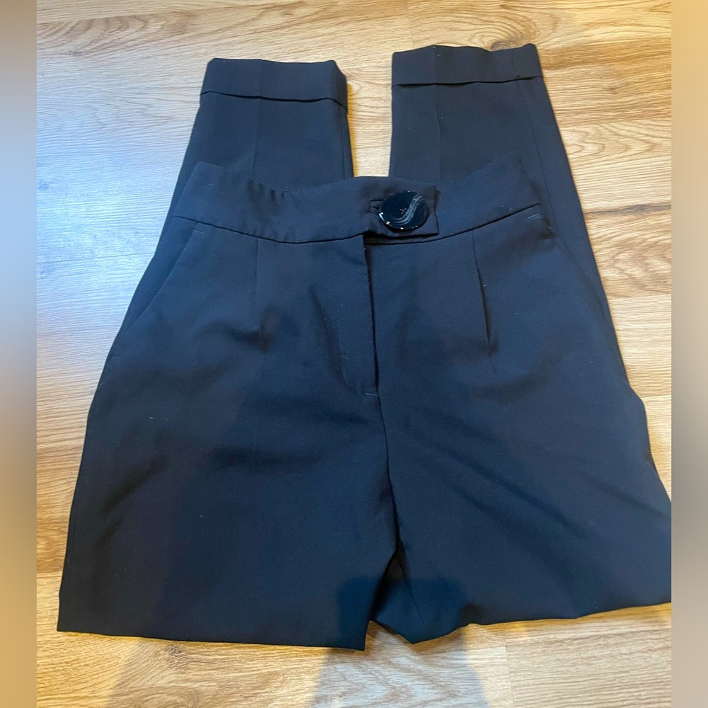 Zara Black Buttoned Dress Pants